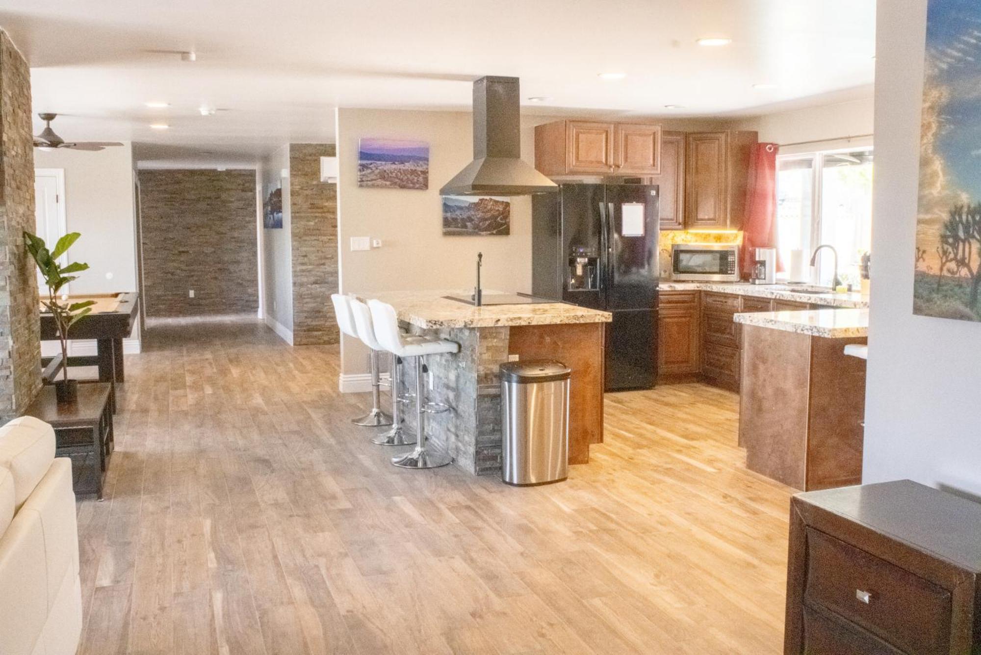 Lux Private Home - Pool, Billiards, 8 Smart Tvs, Board Games, Cotton Bedding - The Stone Sanctuary At Mccullough Hills Trailhead Las Vegas Luaran gambar