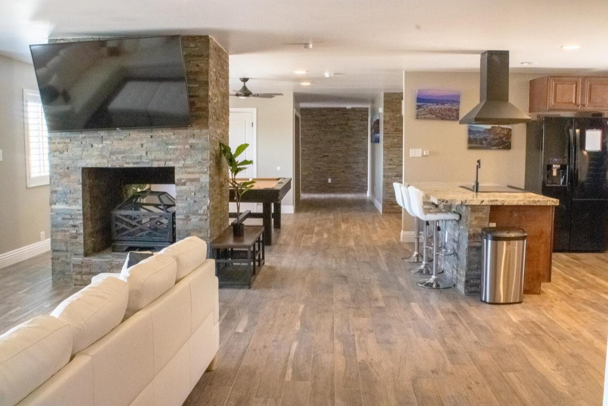 Lux Private Home - Pool, Billiards, 8 Smart Tvs, Board Games, Cotton Bedding - The Stone Sanctuary At Mccullough Hills Trailhead Las Vegas Luaran gambar