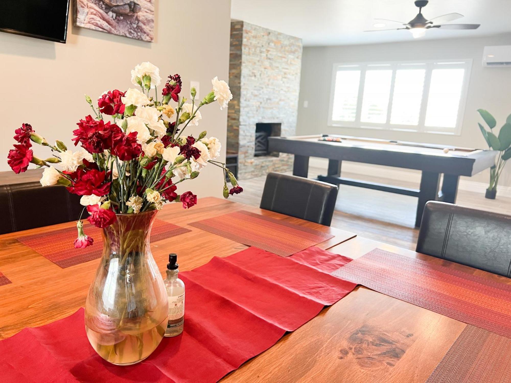 Lux Private Home - Pool, Billiards, 8 Smart Tvs, Board Games, Cotton Bedding - The Stone Sanctuary At Mccullough Hills Trailhead Las Vegas Luaran gambar