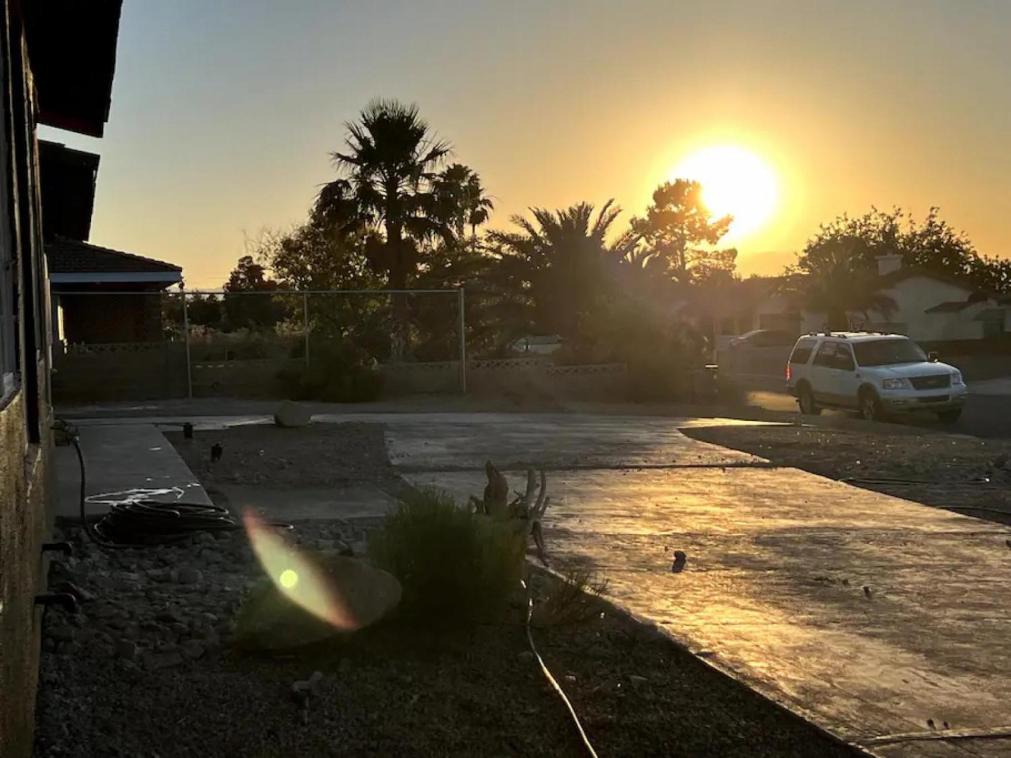 Lux Private Home - Pool, Billiards, 8 Smart Tvs, Board Games, Cotton Bedding - The Stone Sanctuary At Mccullough Hills Trailhead Las Vegas Luaran gambar