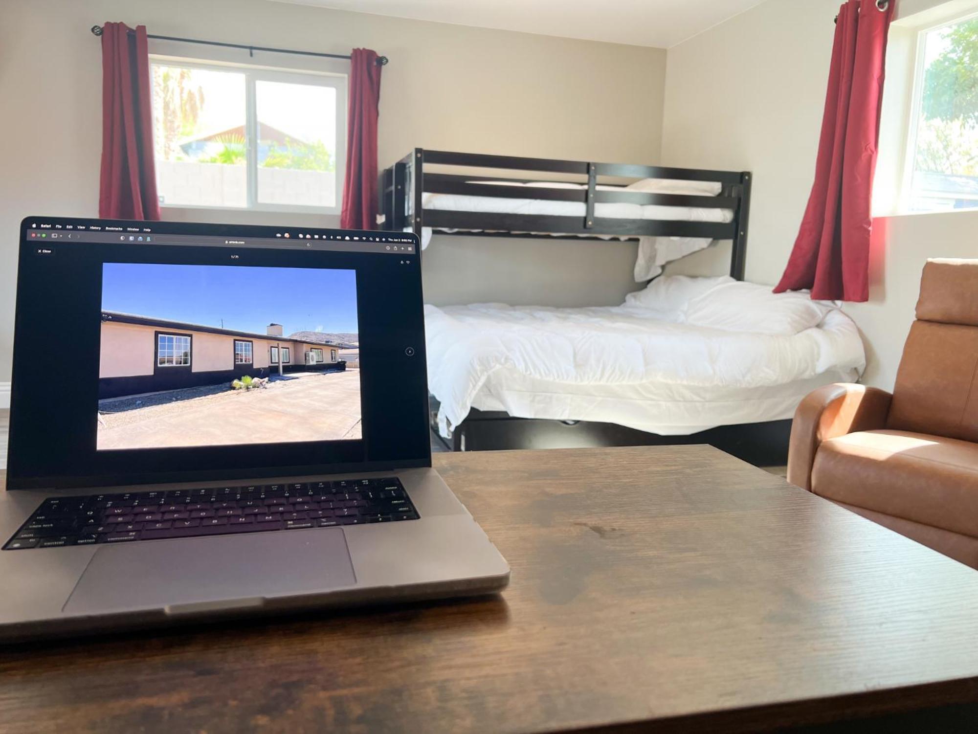 Lux Private Home - Pool, Billiards, 8 Smart Tvs, Board Games, Cotton Bedding - The Stone Sanctuary At Mccullough Hills Trailhead Las Vegas Luaran gambar