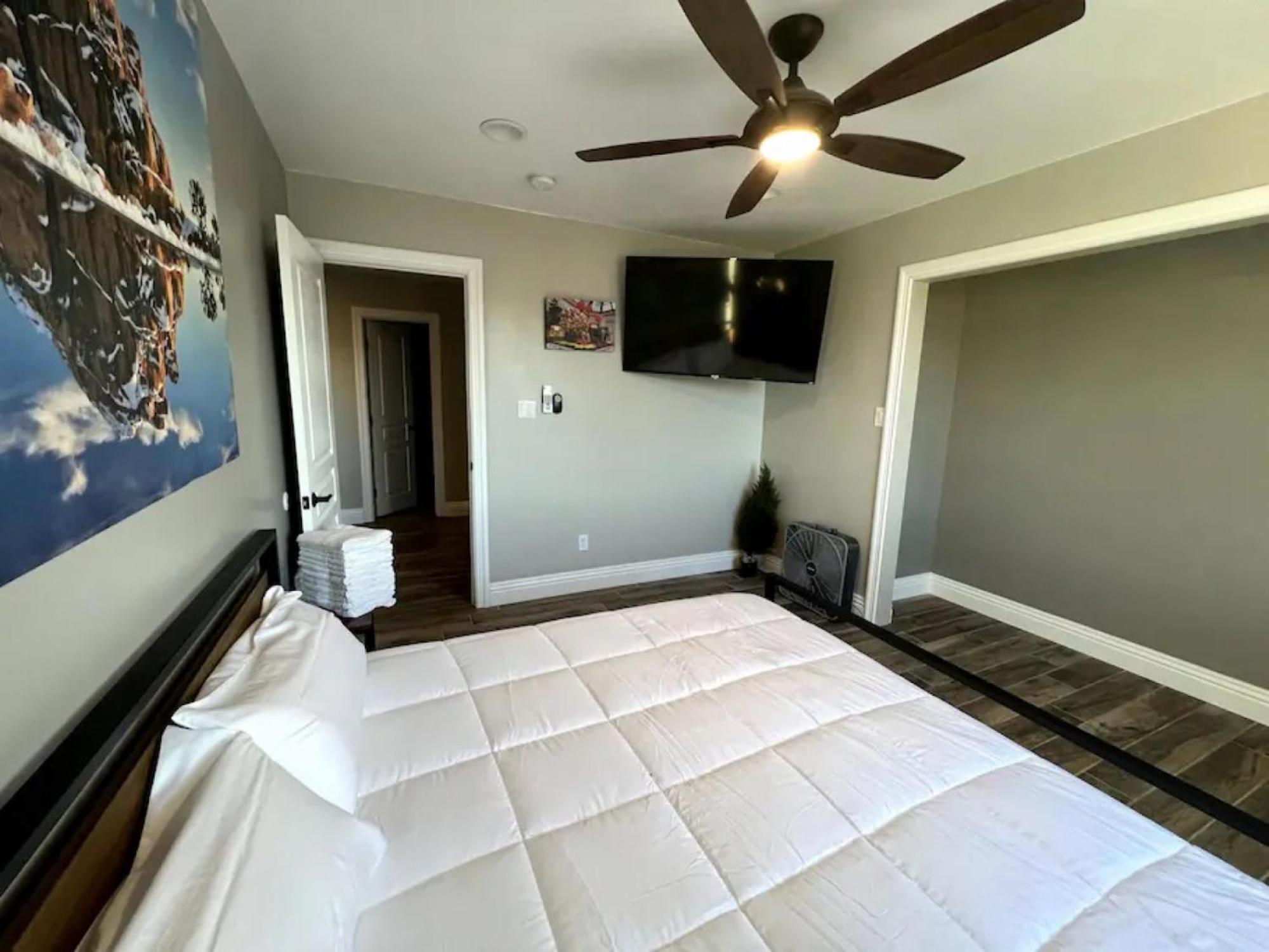 Lux Private Home - Pool, Billiards, 8 Smart Tvs, Board Games, Cotton Bedding - The Stone Sanctuary At Mccullough Hills Trailhead Las Vegas Luaran gambar