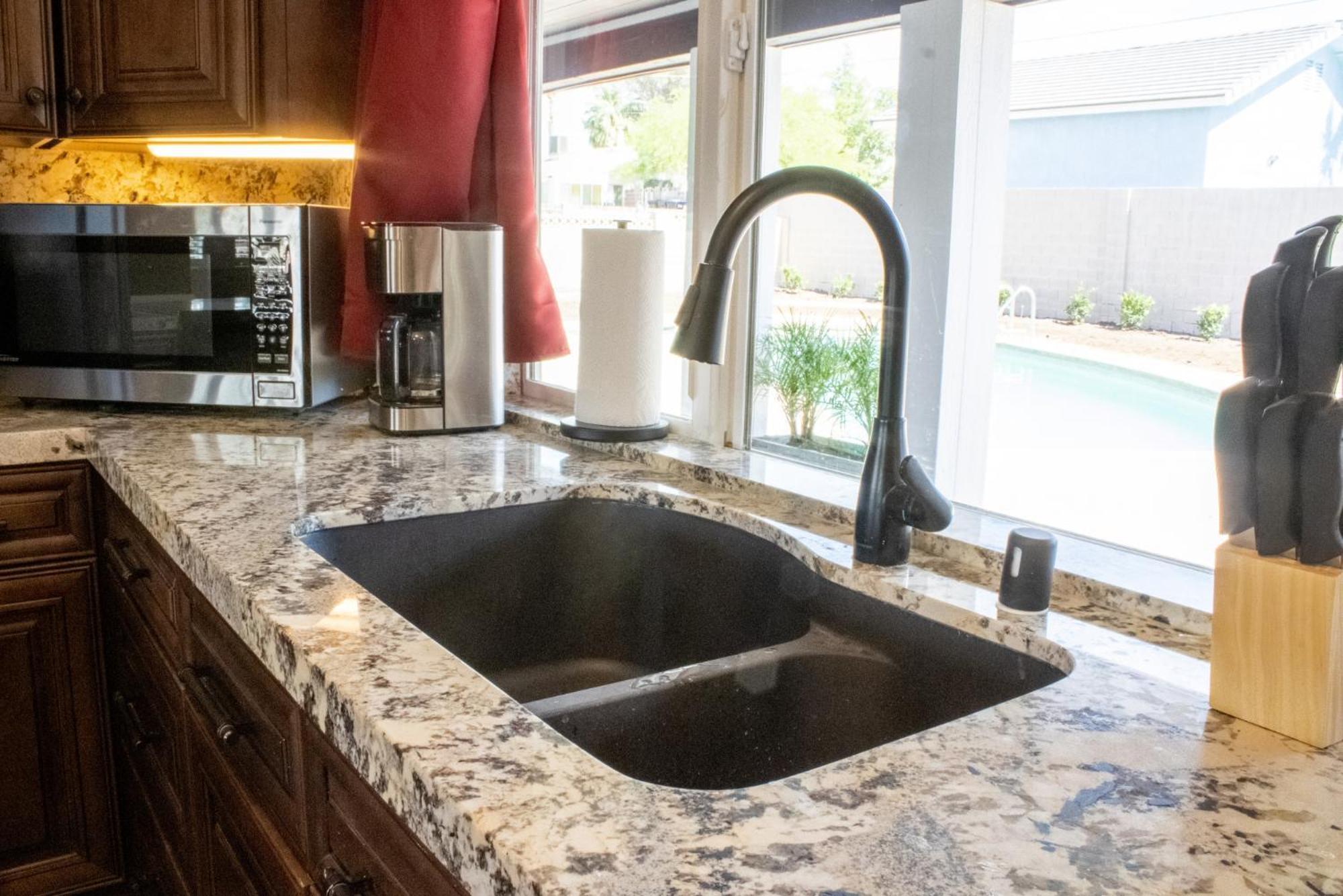 Lux Private Home - Pool, Billiards, 8 Smart Tvs, Board Games, Cotton Bedding - The Stone Sanctuary At Mccullough Hills Trailhead Las Vegas Luaran gambar